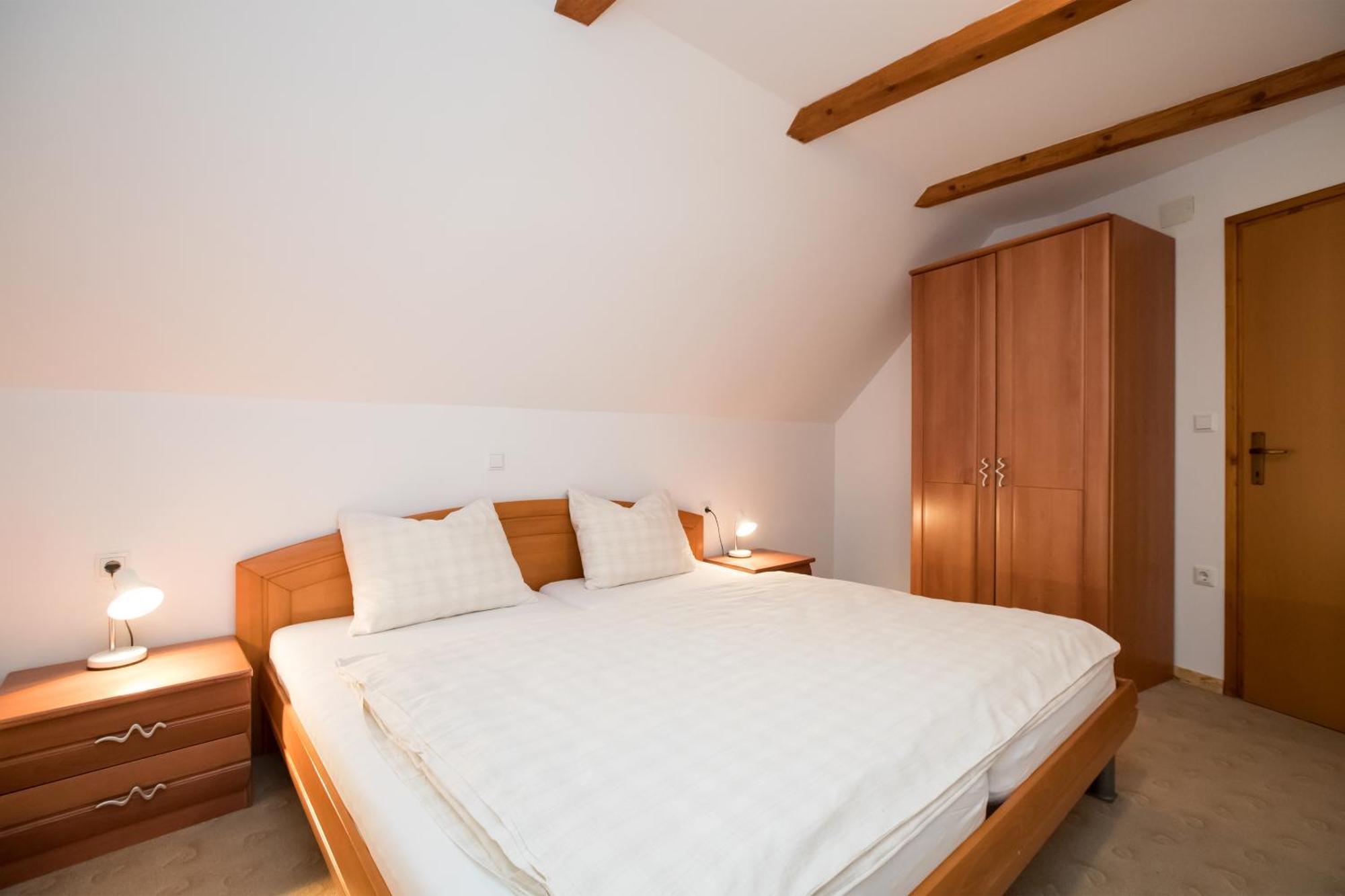 Apartments Markez Bohinj Oda fotoğraf